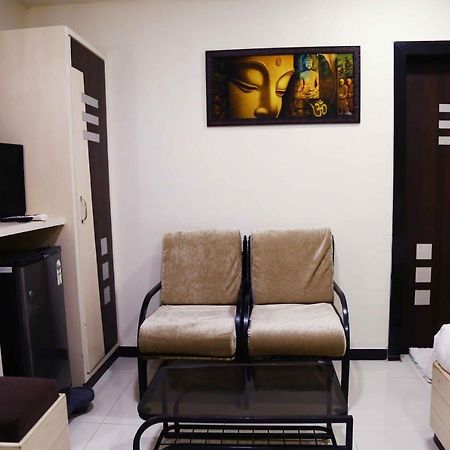 Hotel Regency Dzsámnagar Kültér fotó