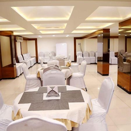 Hotel Regency Dzsámnagar Kültér fotó