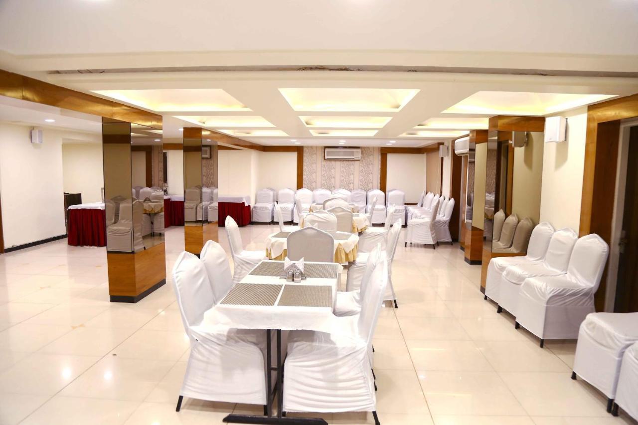 Hotel Regency Dzsámnagar Kültér fotó